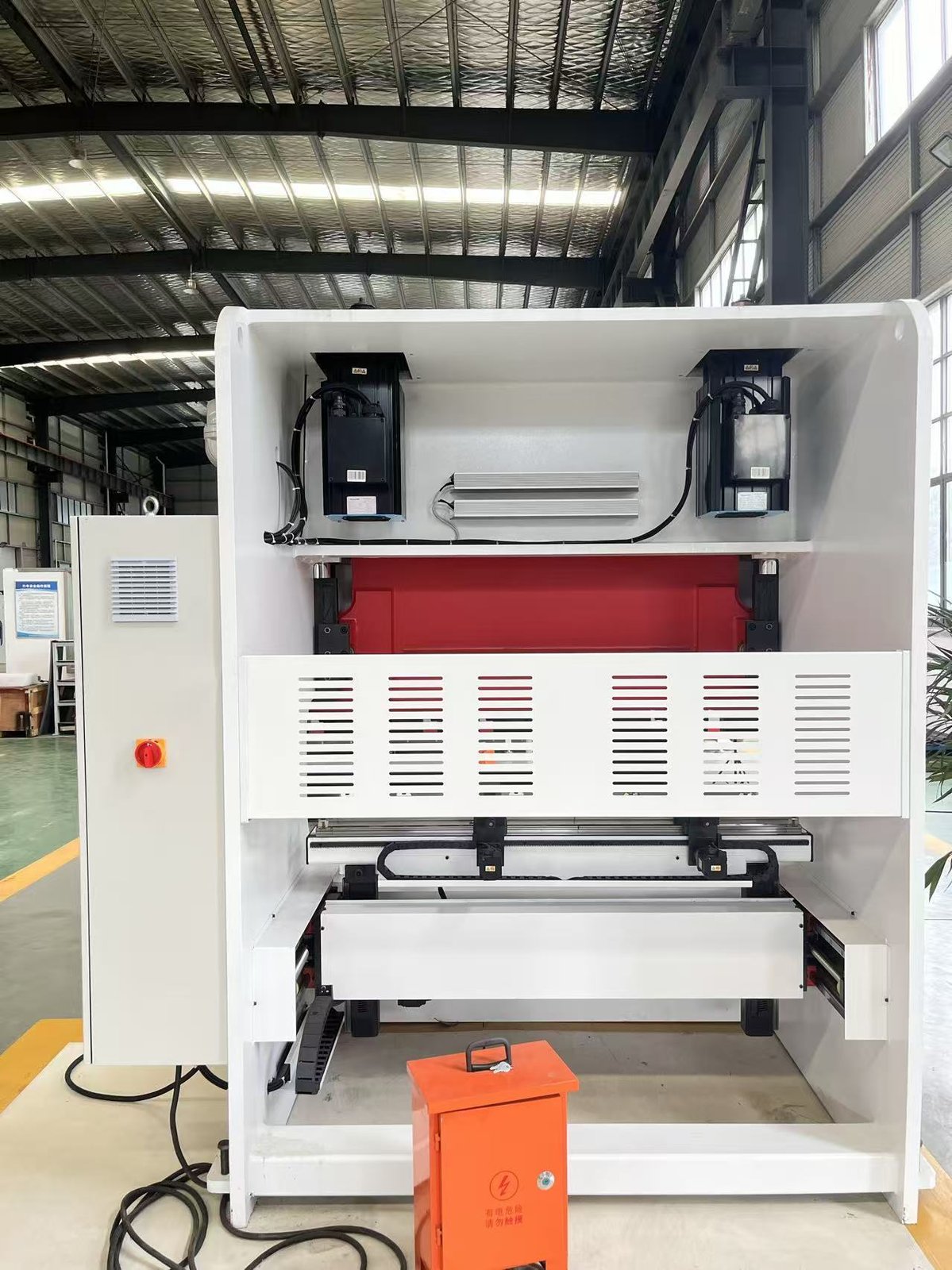 All-electric press brake servo motors and back gauge detail